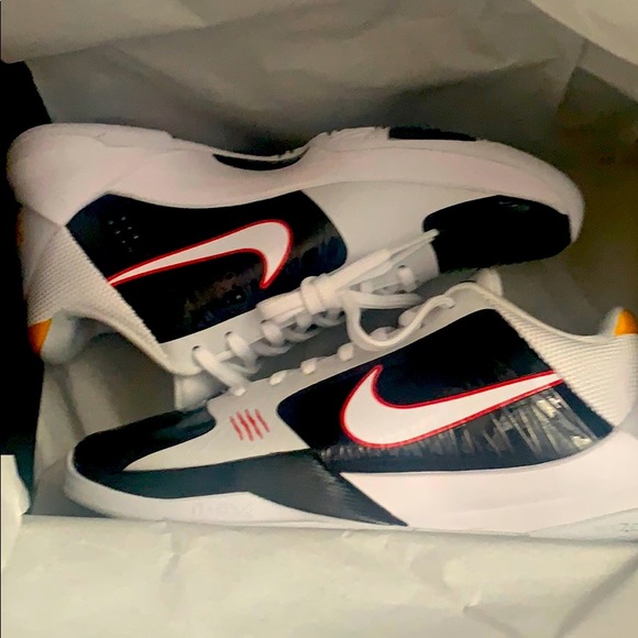 NEW White Kobe V Protro (Bruce Lee)